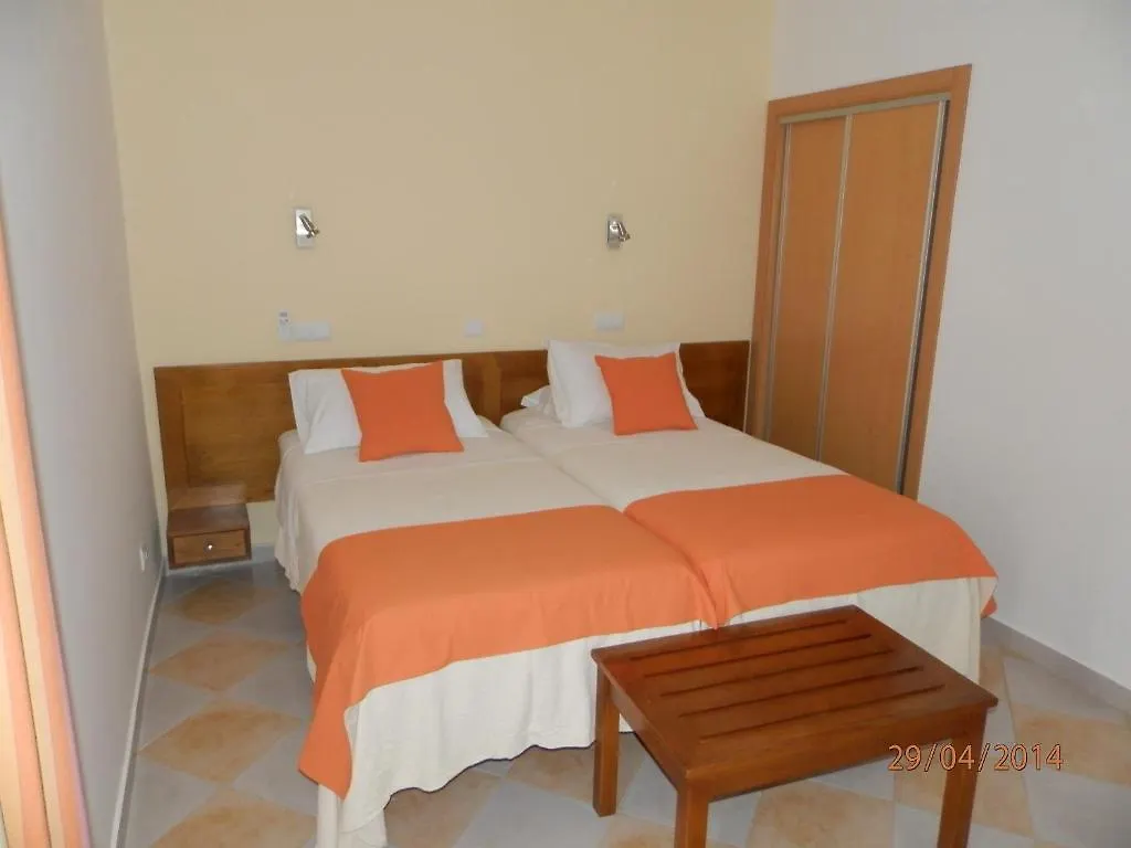 Hotel Frentomar Albufeira Pensión